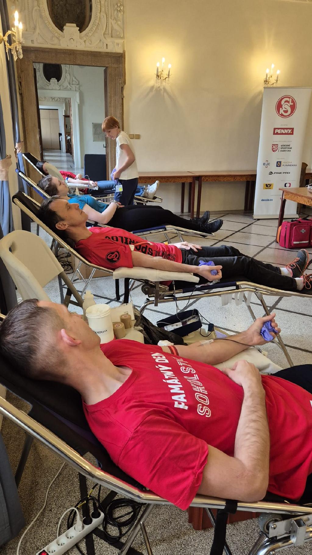 Kapka krve únor 2026